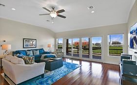 Dancing With Waves Beach House With 3 Bedrooms And 2 Baths